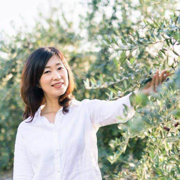 西村 やす子氏